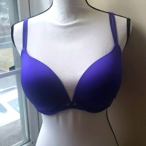 Victoria's Secret Very Sexy Wired Push Up Bra